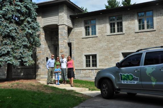 Despedida do Alê, Dani e Lucas, na casa deles em Markham, subúrbio de Toronto, no Canadá